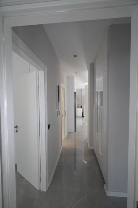 Brand New 3Br With 2 Bathrooms Marousi Apartment Atenas Exterior foto
